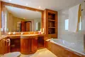 Appartement 5 chambres  Lakatameia, Chypre