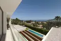 Villa de tres dormitorios 227 m² Alfaz del Pi, Španjolska