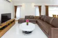 Villa de tres dormitorios 179 m² Rawai, Tailandia