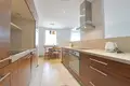 Wohnung 2 zimmer 62 m² in Warschau, Polen