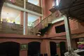 Nieruchomości komercyjne 10 pokojów 300 m² w Tbilisi, Gruzja