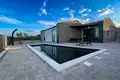 Villa mit 2 Schlafzimmern 145 m² Umag, Kroatien