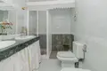 2 bedroom apartment 101 m² Dos Hermanas, Spain