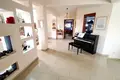 Dom wolnostojący 6 pokojów 290 m² Aradipu, Cypr