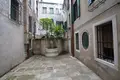 Mieszkanie 4 pokoi 75 m² Wenecja, Włochy