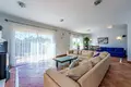 Villa 9 bedrooms 1 056 m² Estepona, Spain