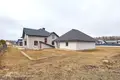 Haus 6 zimmer 325 m² Papiarnianski sielski Saviet, Belarus