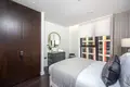 3 bedroom apartment 104 m² in London, United Kingdom