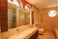 Casa 6 habitaciones 713 m² Pervolia, Chipre