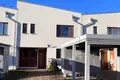 Casa 4 habitaciones 190 m² Pinki, Letonia
