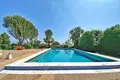 4 bedroom house 614 m² Dos Hermanas, Spain