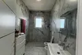 Apartamento 293 m² Golem, Albania