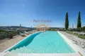 Commercial property 650 m² in Siena, Italy