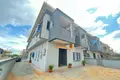 Bliźniak 4 pokoi  Ifo, Nigeria