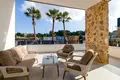Mieszkanie 2 pokoi 75 m² Orihuela, Hiszpania