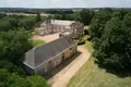 Castle 10 bedrooms 700 m² Poitiers, France