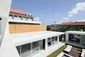 Haus 4 Schlafzimmer 185 m² Kerobokan Kelod, Indonesien