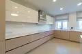 Дом 690 м² Тарасово, Беларусь