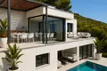 4 bedroom house 311 m² Dos Hermanas, Spain