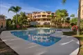 Mieszkanie 2 pokoi 125 m² Benahavis, Hiszpania