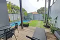 Villa mit 2 Schlafzimmern 154 m² Rawai, Thailand