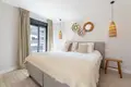 Mieszkanie 2 pokoi 135 m² Fuengirola, Hiszpania