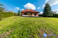 Casa 8 habitaciones 400 m² Kobylany, Polonia