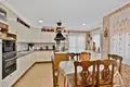 Haus 4 Schlafzimmer 236 m² Dos Hermanas, Spanien