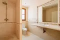 4 bedroom house 276 m² Dos Hermanas, Spain