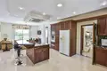 Villa 7 chambres 785 m² Agios Tychonas, Chypre
