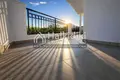 Hotel 730 m² in Nea Roda, Greece