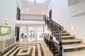 5-Schlafzimmer-Villa 810 m² lAlfas del Pi, Spanien
