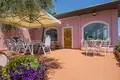 Вилла 5 спален 200 м² La Serra, Италия