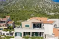 2 bedroom apartment 90 m² Morinj, Montenegro