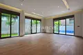 6 bedroom villa 600 m² Konyaalti, Turkey