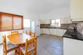 Mieszkanie 4 pokoi 212 m² Chloraka, Cypr