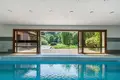 Haus 7 zimmer 680 m² Warschau, Polen