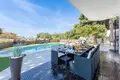 4 bedroom house 217 m² Dos Hermanas, Spain