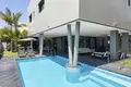 Mieszkanie 3 pokoi 410 m² Strovolos, Cypr