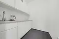 Gewerbefläche 4 zimmer 121 m² in Warschau, Polen