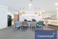 Commercial property 715 m² in Alicante, Spain