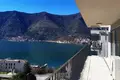 Ático 4 habitaciones 403 m² Dobrota, Montenegro