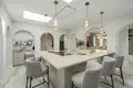 5 bedroom villa 461 m² Marbella, Spain