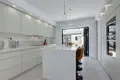 6 bedroom house 243 m² Dos Hermanas, Spain