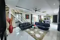 Haus 5 Schlafzimmer  Pattaya, Thailand