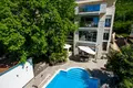 3 bedroom villa 380 m² Budva, Montenegro