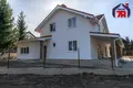 Casa de campo 7 habitaciones 255 m² en Ozyaritska Slabadski rural council, Belarús