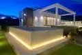 4 bedroom house 250 m² Dos Hermanas, Spain