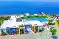 Complexe résidentiel Studio - penthouse in the Caesar Cliff complex.