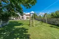 Haus 4 zimmer 226 m² Opcina Svetvincenat, Kroatien